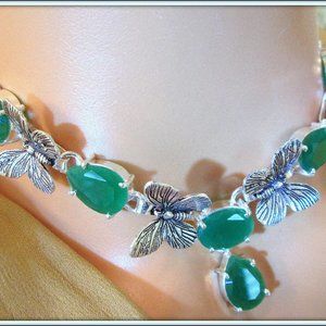 emerald gemstone on 925 silver ladies stunning necklace